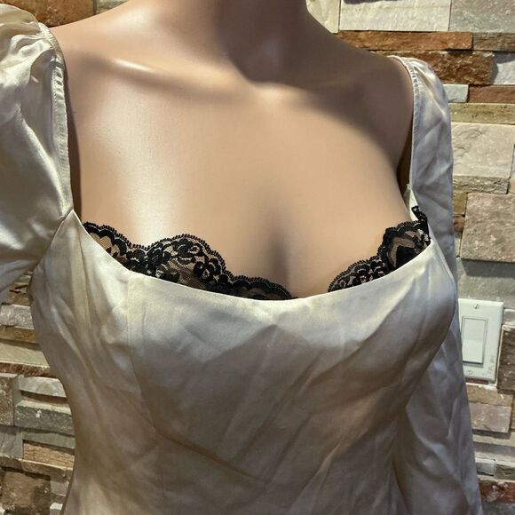 Reformation Silk Blouse - Picture 6 of 12